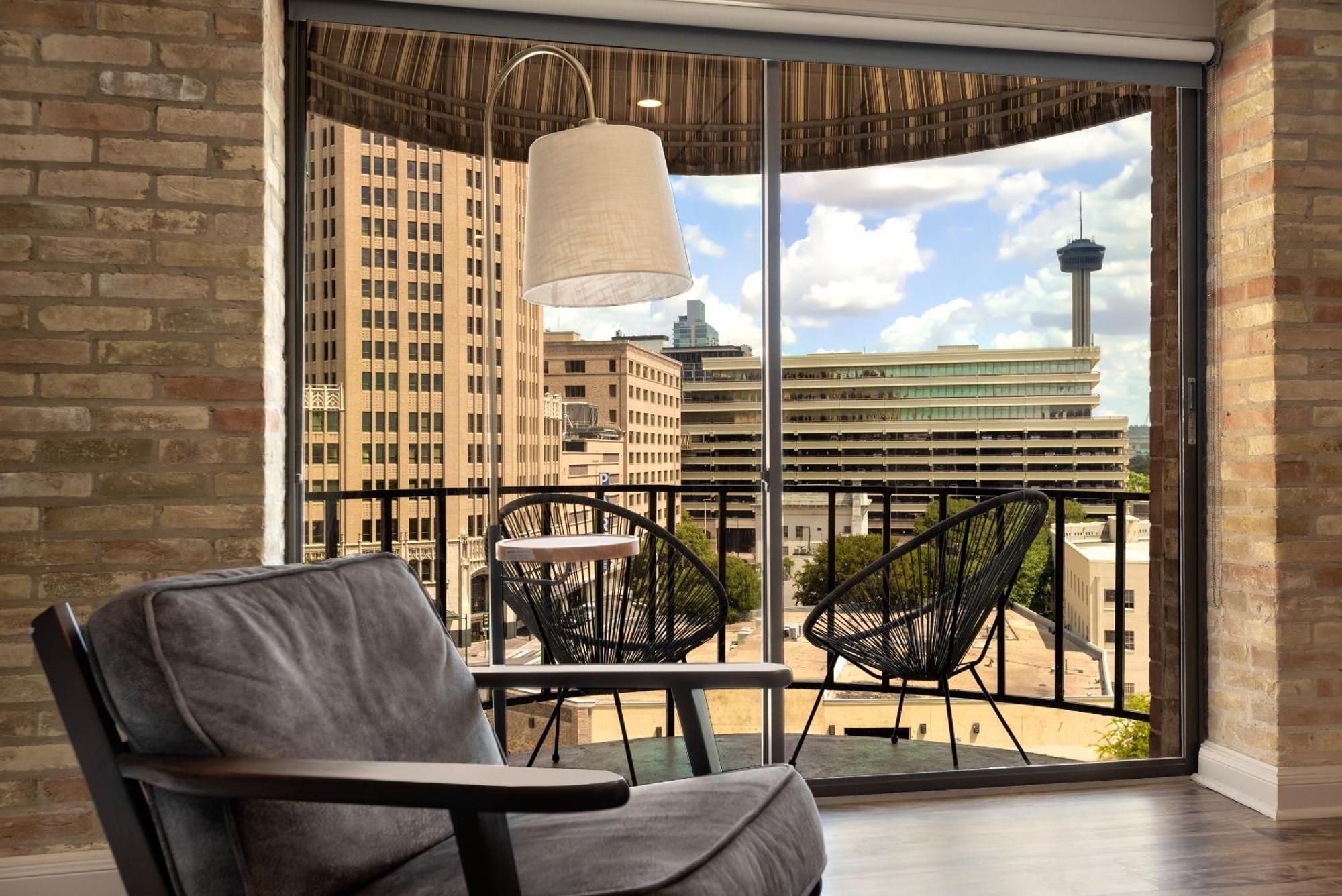 Riverwalk Plaza Hotel Сан-Антонио Экстерьер фото