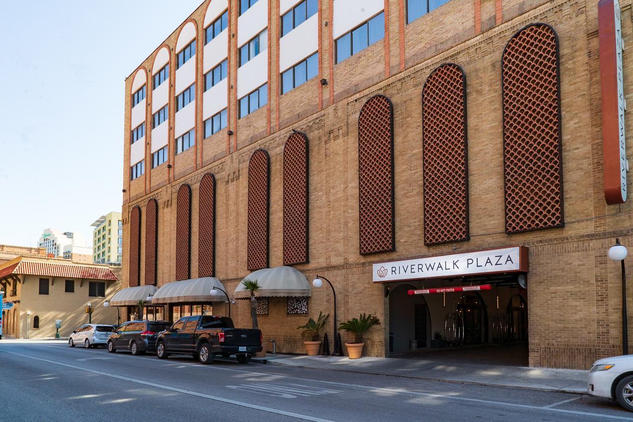 Riverwalk Plaza Hotel Сан-Антонио Экстерьер фото